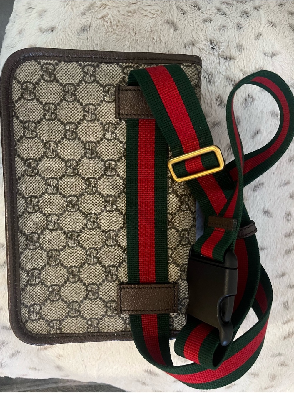Gucci Brown GG Supreme Canvas Belt Bag with Green-Red Web Strap - Picture 3 of 10